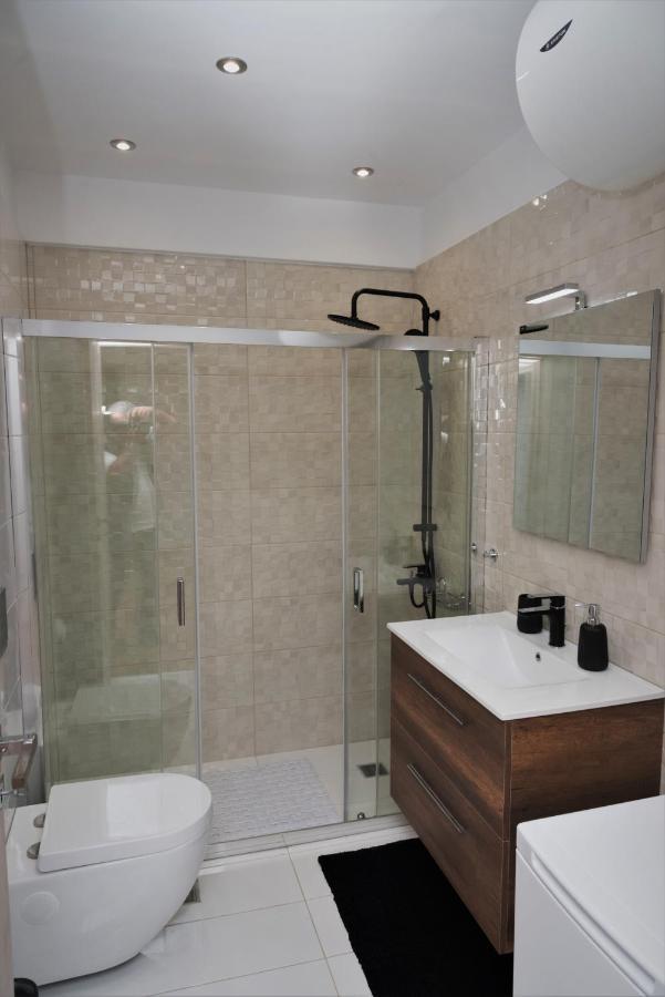 Koules Sea View City Apartment Heraklion  ภายนอก รูปภาพ